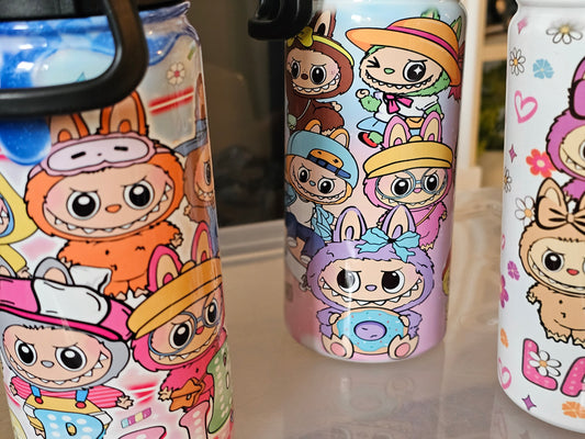 "Labubu" water bottles